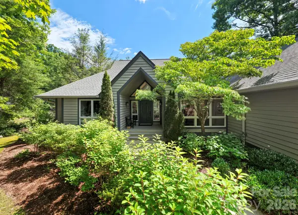 168 Overlook Drive, Flat Rock, NC 28731