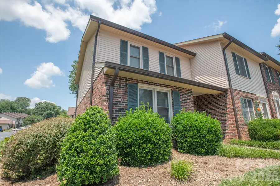 1330 5th Street Ne #131, Hickory, NC 28601 - #2