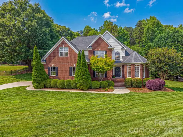 5059 Graystone Estates Drive, Belmont, NC 28012