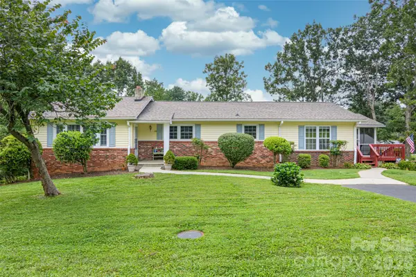352 Cedar Lane, Arden, NC 28704