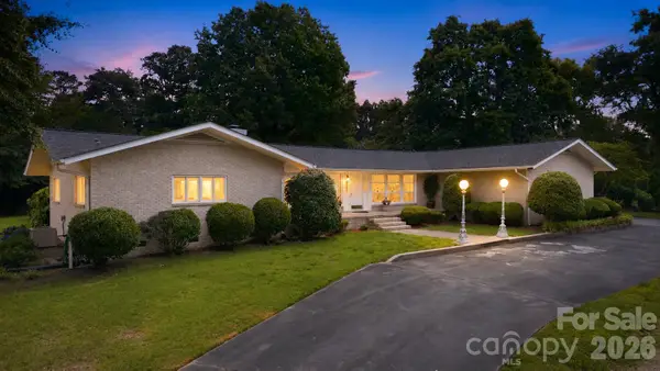 938 Sandswood Drive, Gastonia, NC 28054