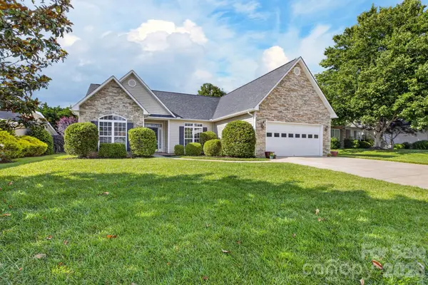 268 Farm Valley Road, Fletcher, NC 28732