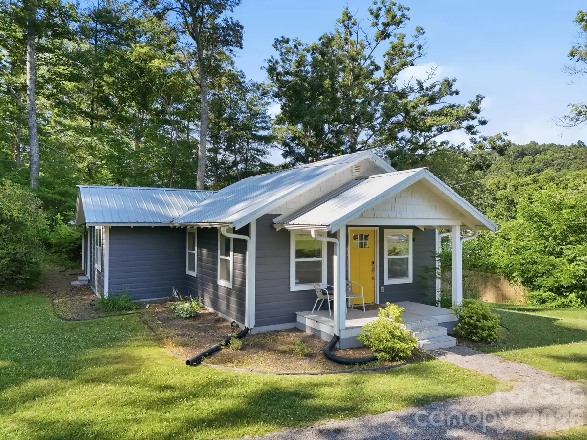 15 Old Fort Road, Fairview, NC 28730 - #1