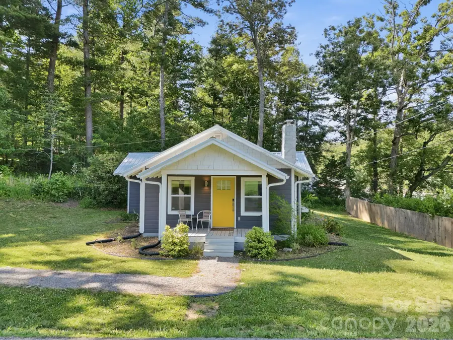 15 Old Fort Road, Fairview, NC 28730 - #2