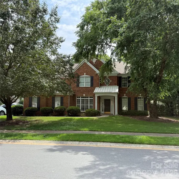 4814 King Arthur Drive, Charlotte, NC 28277