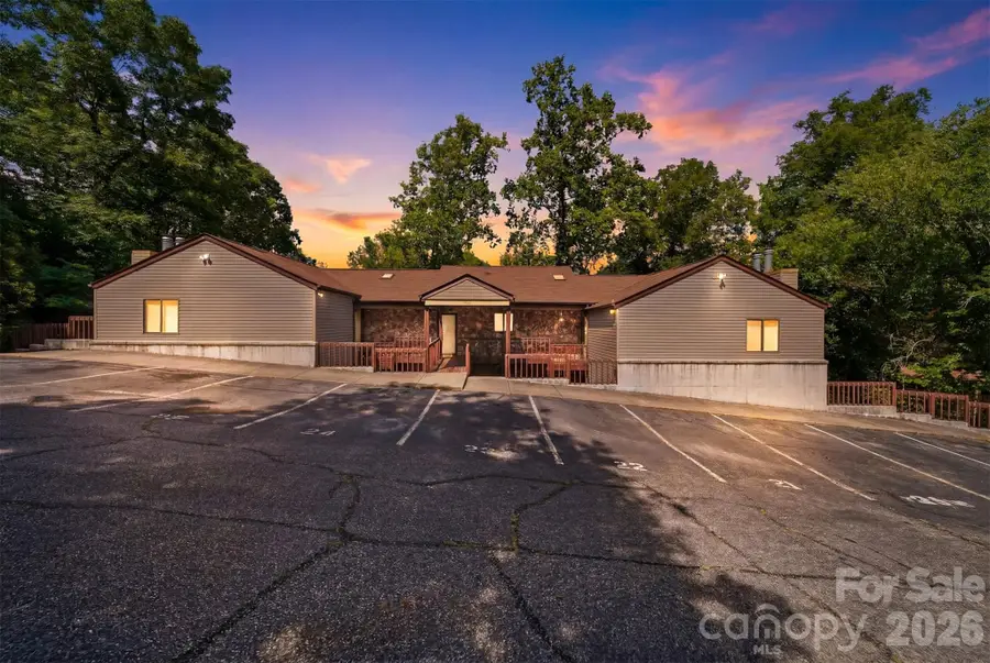 1420 11th Street Drive Nw #23, Hickory, NC 28601 - #3
