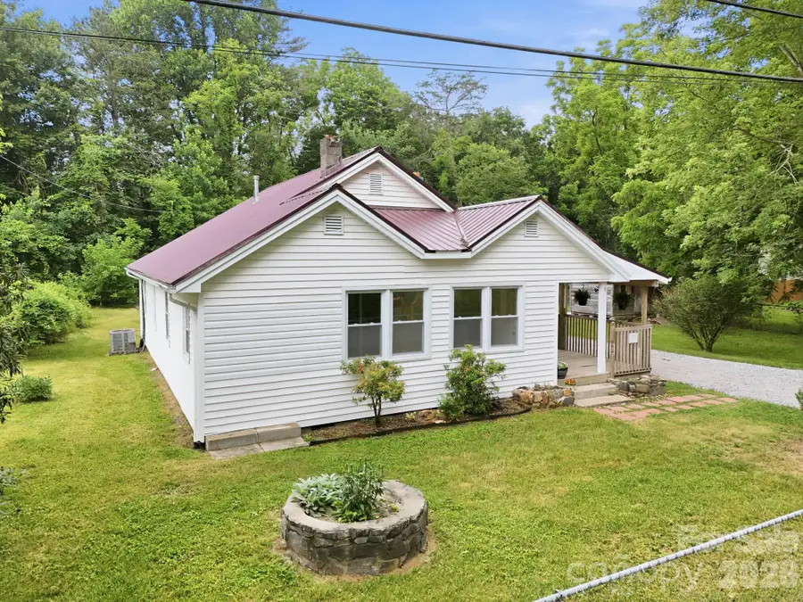226 Vance Avenue, Black Mountain, NC 28711 - #2
