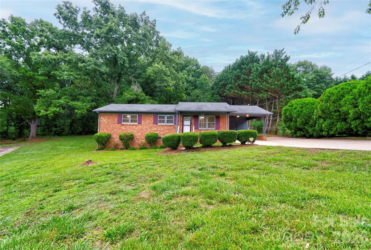 1323 N Lakewood Drive, Shelby, NC 28150 - #1