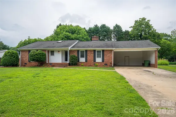 225 Dogwood Drive, Mount Holly, NC 28120