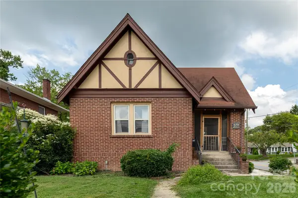 831 Oakland Street, Hendersonville, NC 28791