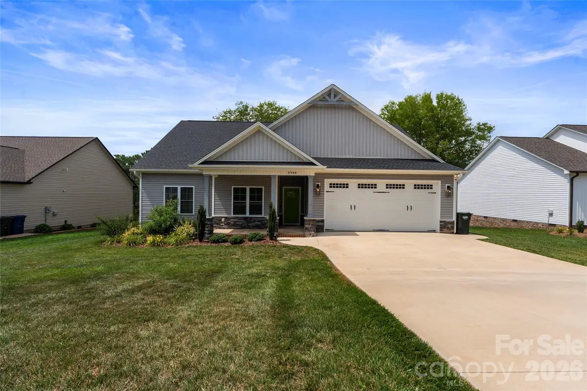 4944 Southview Drive, Hickory, NC 28602 - #1