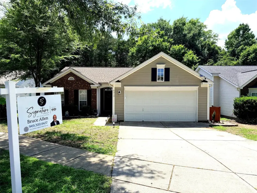 4313 Bubbling Brook Court, Charlotte, NC 28278 - #2