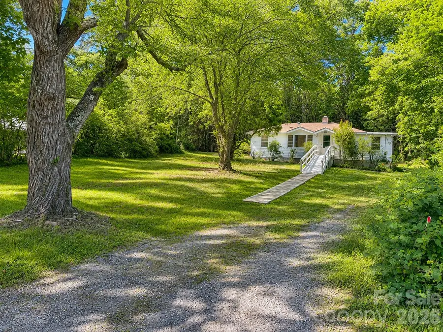 215 Merchant Street, Asheville, NC 28803 - #2