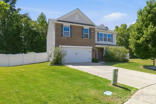 5904 Ellimar Field Lane, Charlotte, NC 28215
