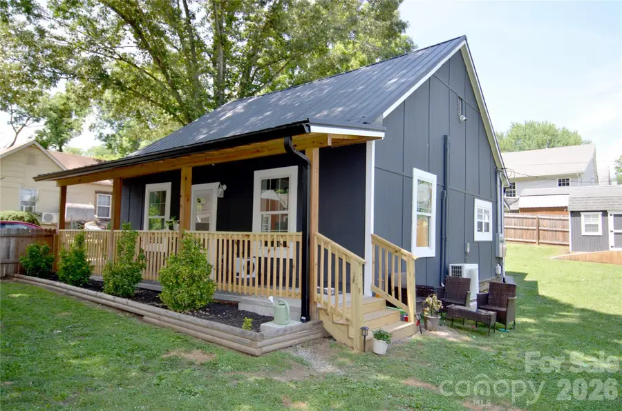 120 7th Street #20, Marion, NC 28752 - #3
