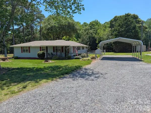 4053 Roddey Road, Catawba, SC 29704