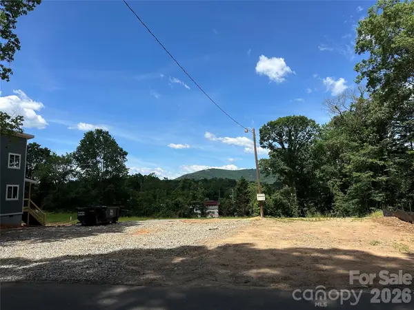 25 Oak Hill Drive #1, Asheville, NC 28806