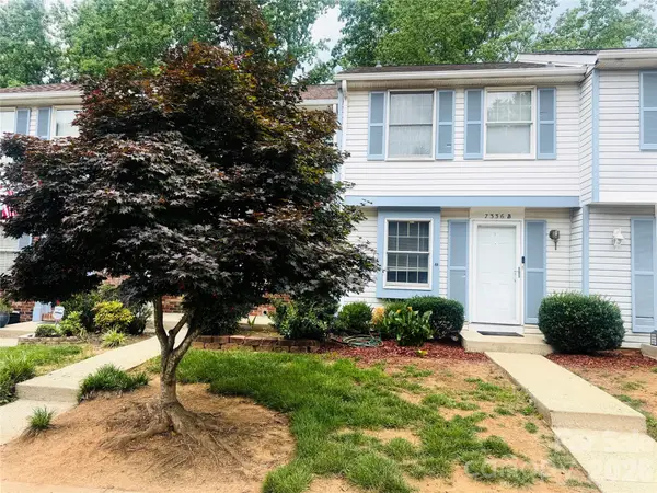 7336 Pebblestone Drive, Charlotte, NC 28212