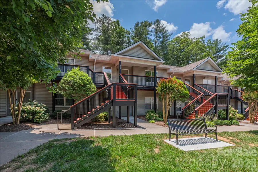 409 Carlyle Way, Asheville, NC 28803 - #2