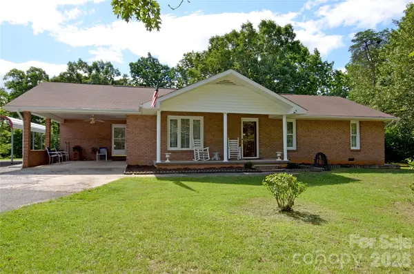 848 Deer Park Road, Nebo, NC 28761