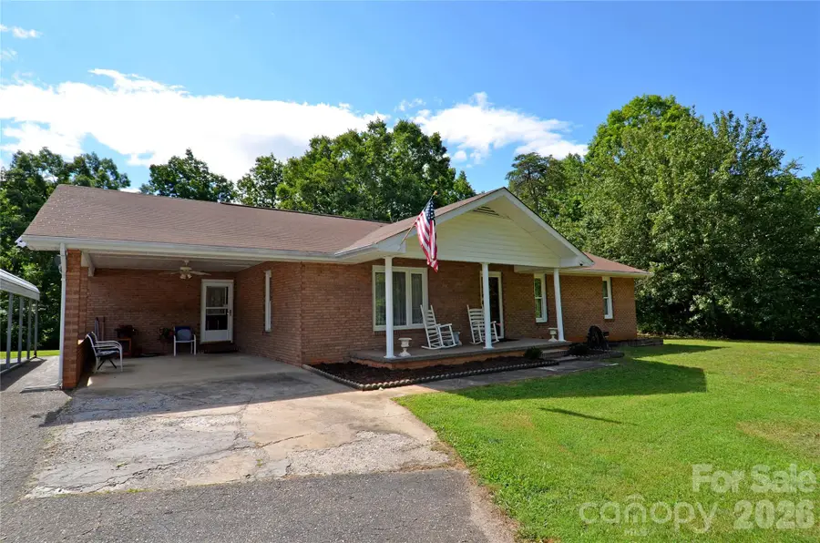 848 Deer Park Road, Nebo, NC 28761 - #2