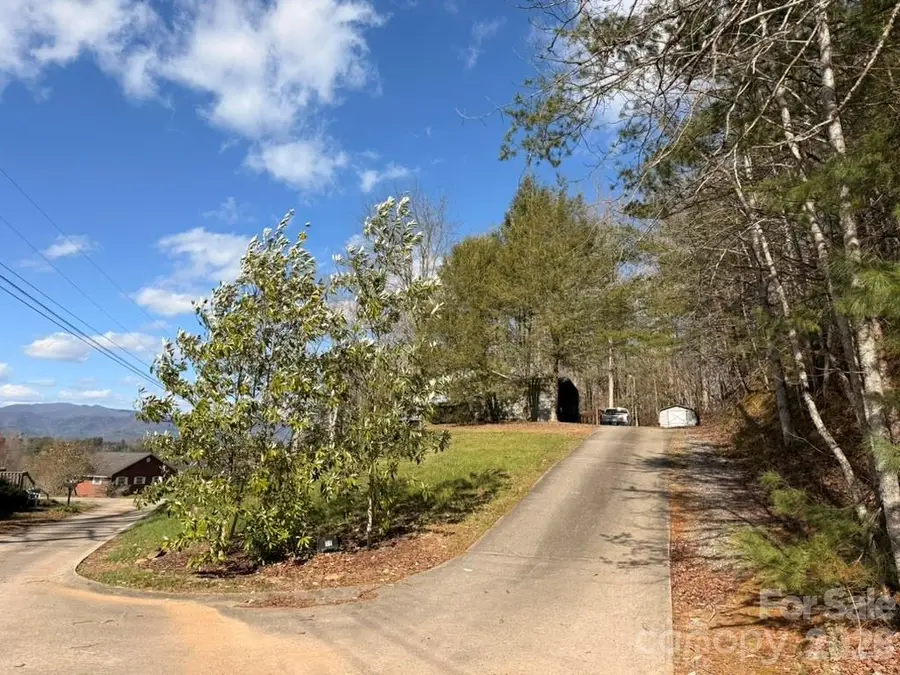 281 Cherrywood Circle, Hayesville, NC 28904 - #3