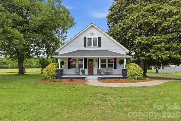 189 Chestnut Grove Road, Statesville, NC 28625