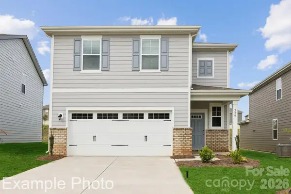 2953 31st Street Lane Ne, Hickory, NC 28601