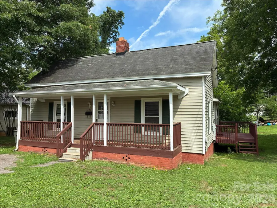 829 Spruce Street, Mooresville, NC 28115 - #2