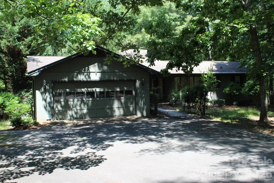 30 Oak Lane, Columbus, NC 28722 - #3