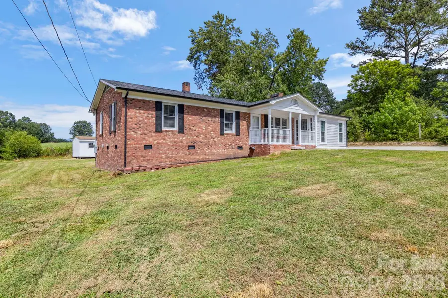 904 Long Street, Oakboro, NC 28129 - #3
