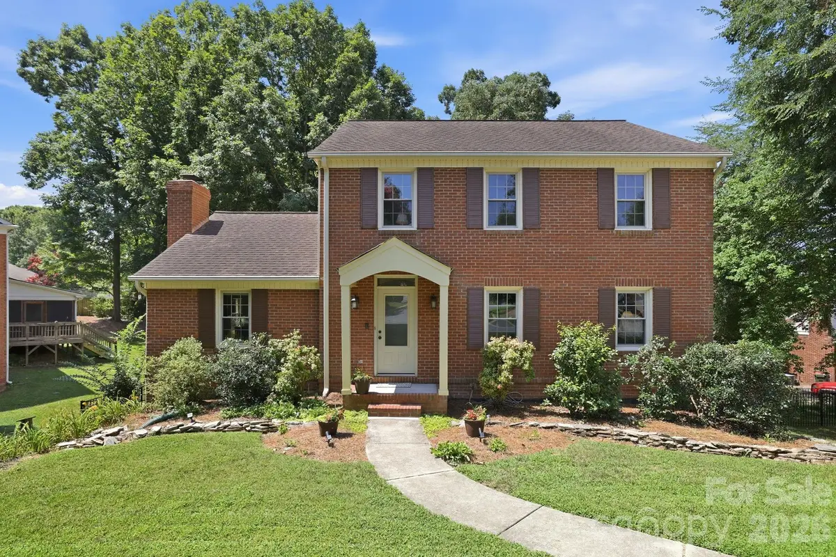 340 Walnut Point Drive, Matthews, NC 28105 - #1