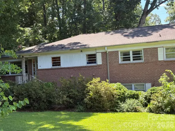 937 Nottingham Drive, Charlotte, NC 28211