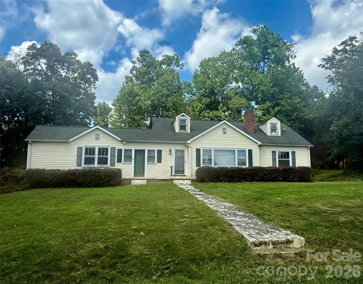 303 Cavin Avenue, Mount Holly, NC 28120 - #1
