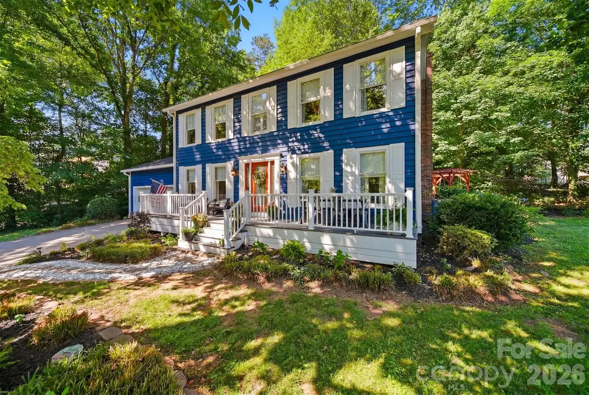 6089 Northlake Drive, Hickory, NC 28601 - #1