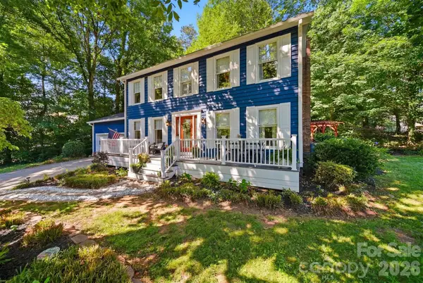6089 Northlakes Drive, Hickory, NC 28601
