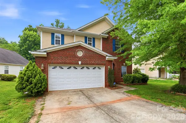 14021 Pinyon Pine Lane, Charlotte, NC 28215