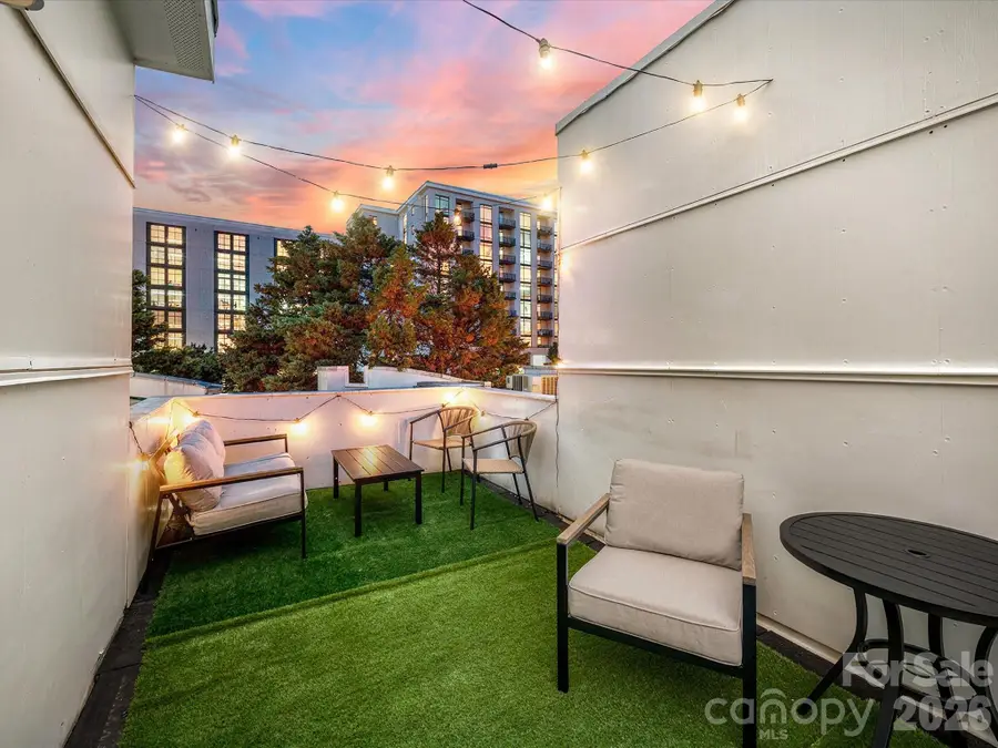 285 Mcdonald Avenue, Charlotte, NC 28203 - #2