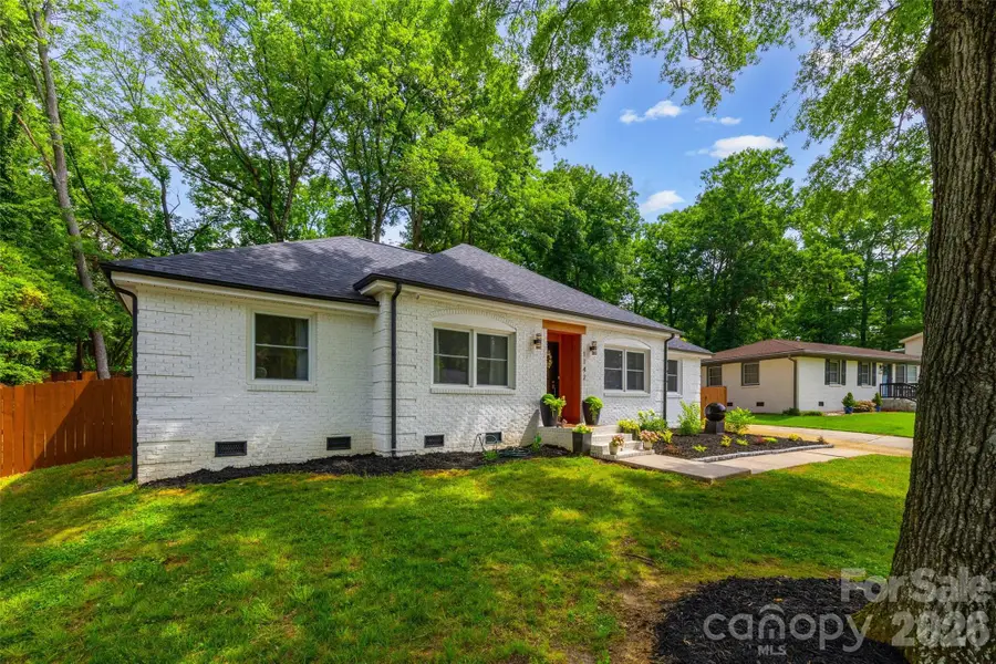 1142 Fox Run Drive, Charlotte, NC 28212 - #2
