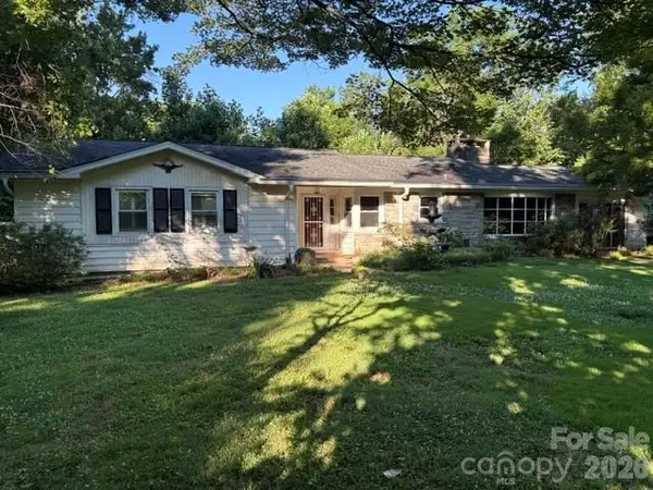 255 Glengarnock Road, Tryon, NC 28782