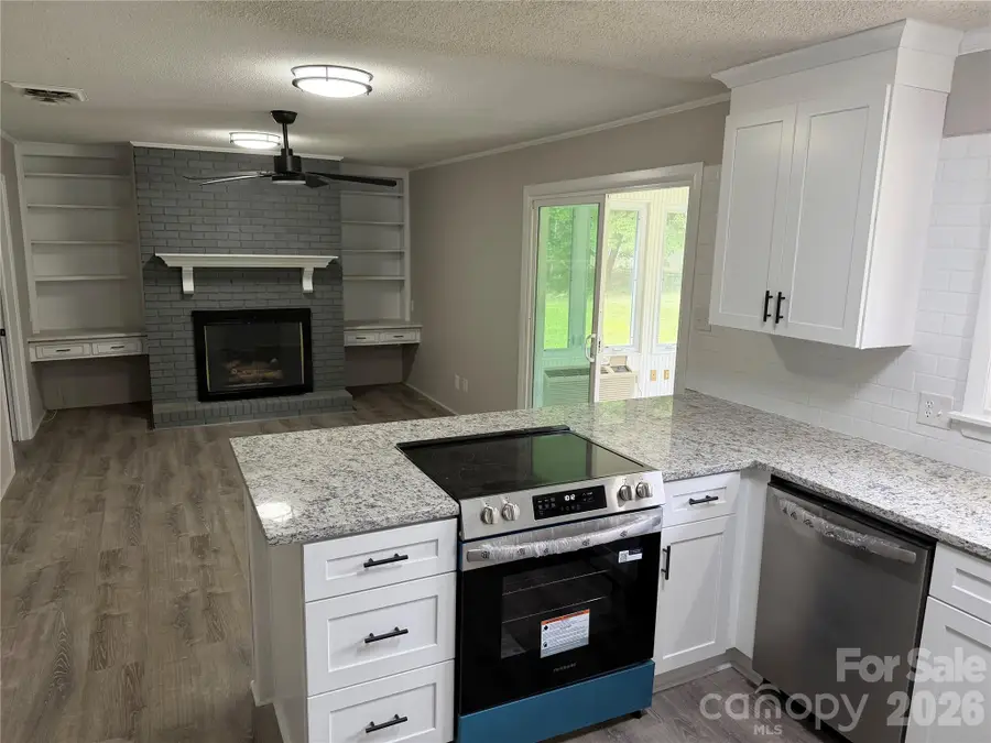 803 E 24th Street, Newton, NC 28658 - #3