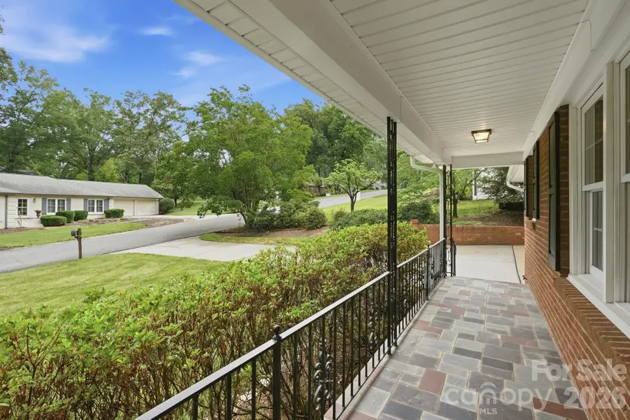 926 Shady Bluff Drive, Charlotte, NC 28211 - #2