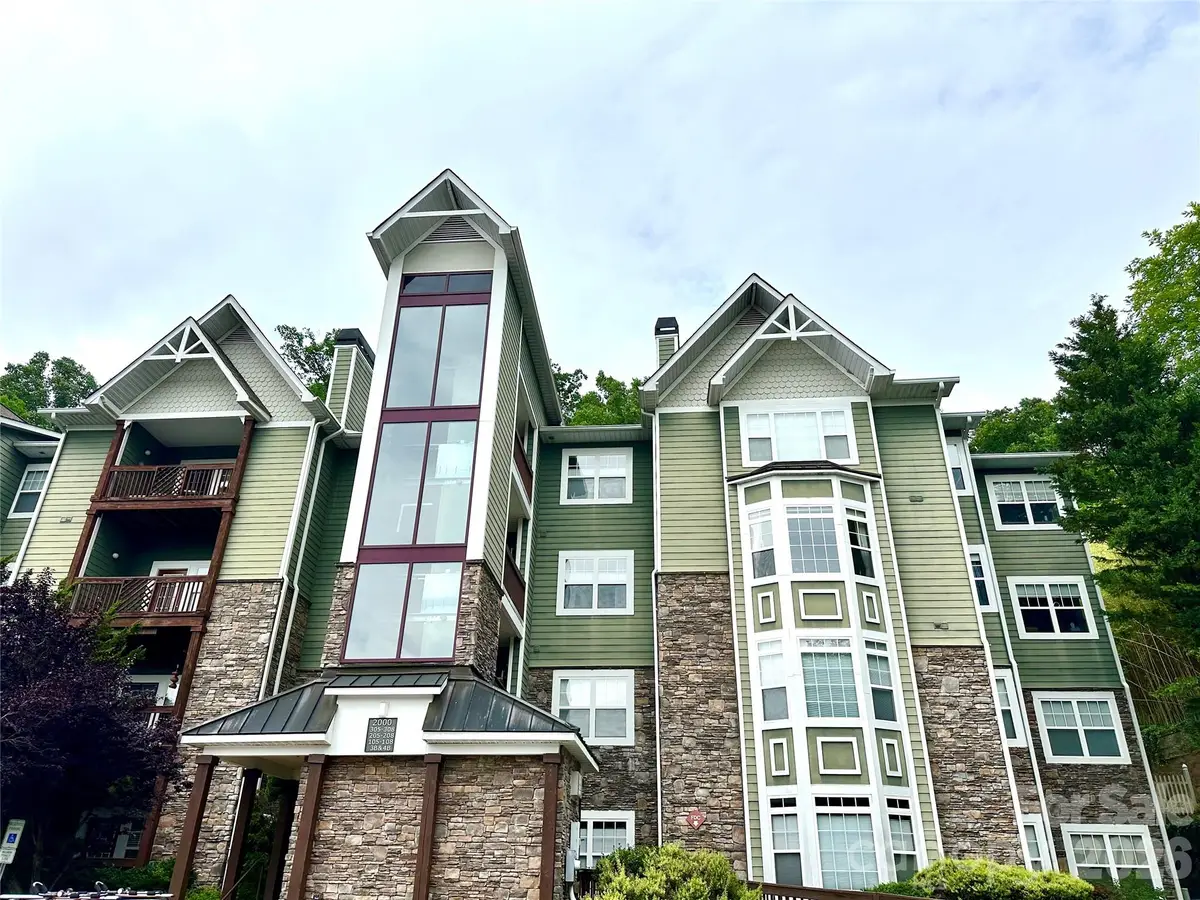 2000 Olde Eastwood Village Boulevard #305, Asheville, NC 28803 - #1