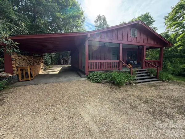225 High Ridge Road, Little Switzerland, NC 28749