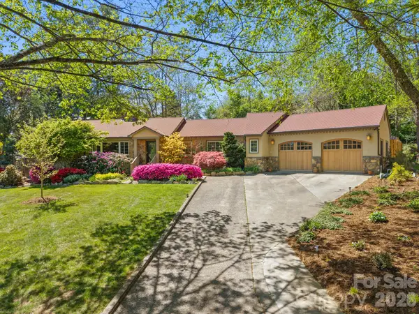 43 Martindale Road, Asheville, NC 28804