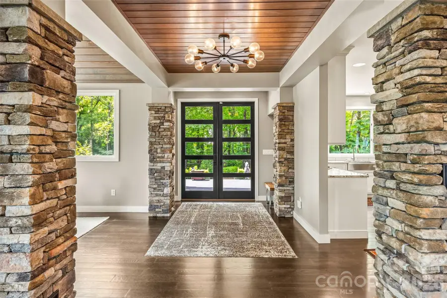 233 Tanglewood Lane, Saluda, NC 28773 - #2