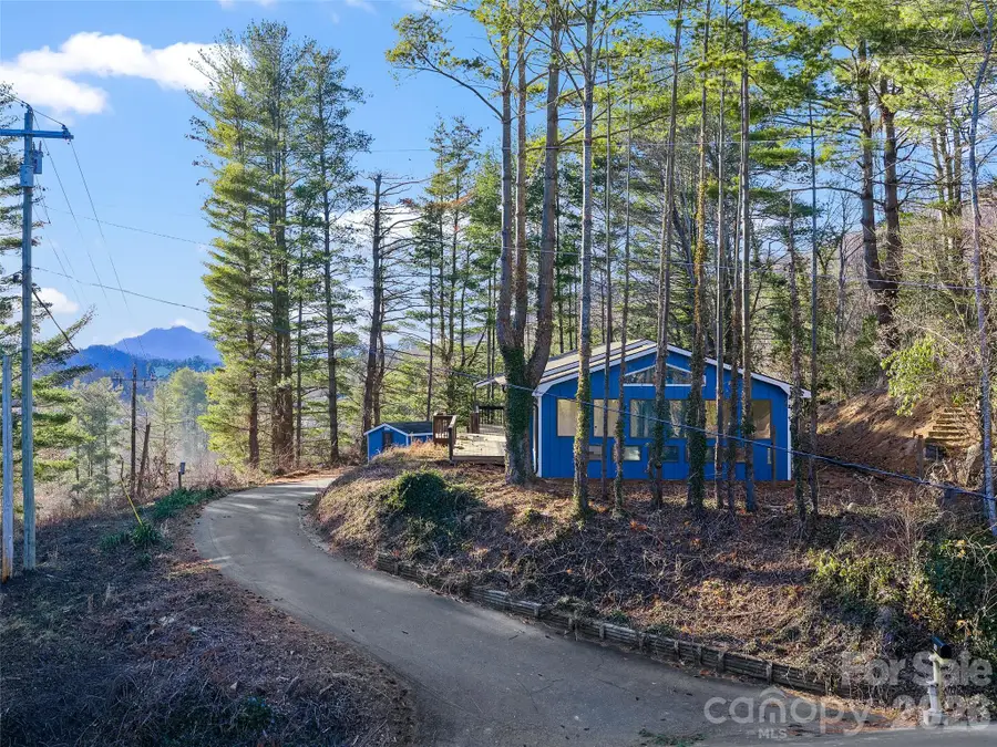 139 Church Street, Burnsville, NC 28714 - #2