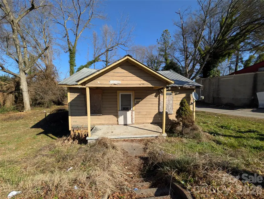 310 W Floyd Baker Boulevard, Gaffney, SC 29341 - #2