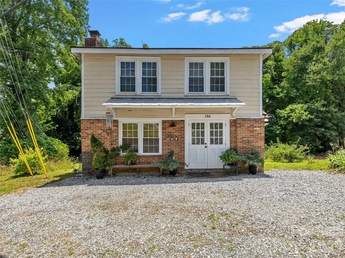 144 E Howard Street, Tryon, NC 28782 - #1
