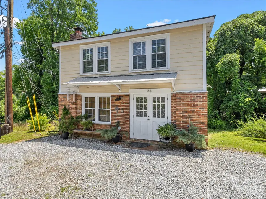 144 E Howard Street, Tryon, NC 28782 - #2